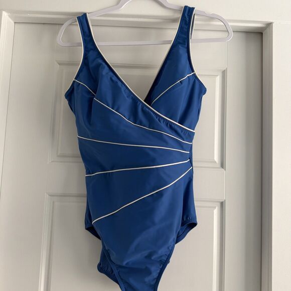 Miraclesuit Other - MiracleSuit Horizon One-Piece Swimsuit Blue Slimming Tummy Control *missing size
